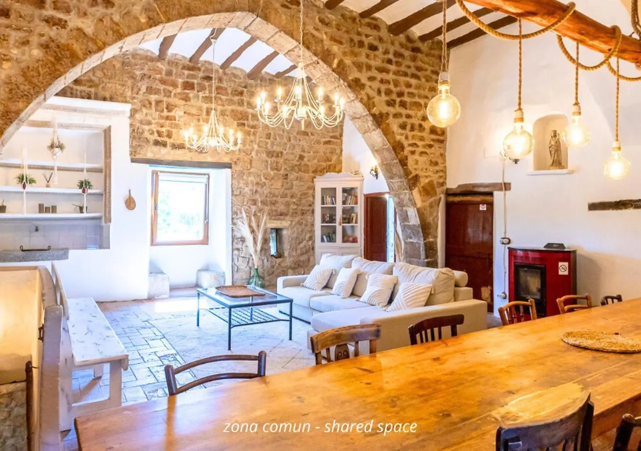 Masia Aubareda San Martín de Tous 0*,  스페인